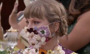 テイラースウィフトのマスクのブランドは?花柄がおしゃれ!